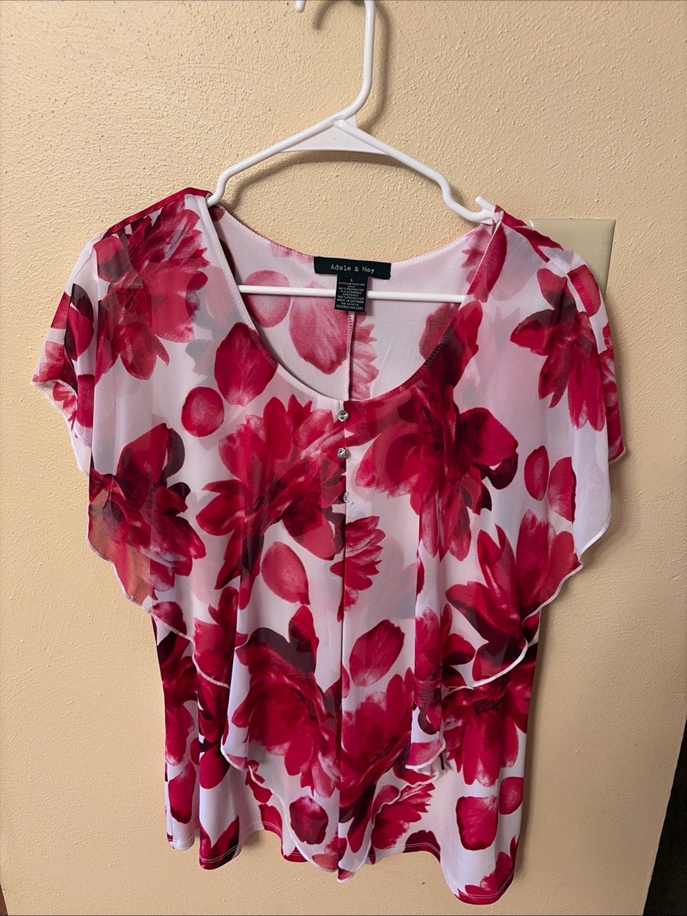Adele & Max Pink Floral Flutter Sleeve Blouse size Large romantic